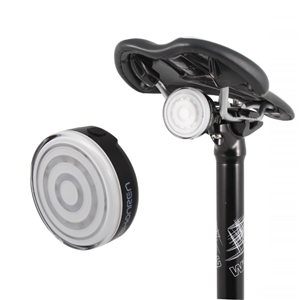 FANALE POSTERIORE RAZOR PRO SMART, CON SENSORE DI FRENATA E GROUP RIDE MODE, ATTACCO STANDARD GARMIN. COMPATIBILE CON ACCENSIONE REMOTA CON MILES GPS. SUPPORTO PER RAIL SELLA INCLUSO