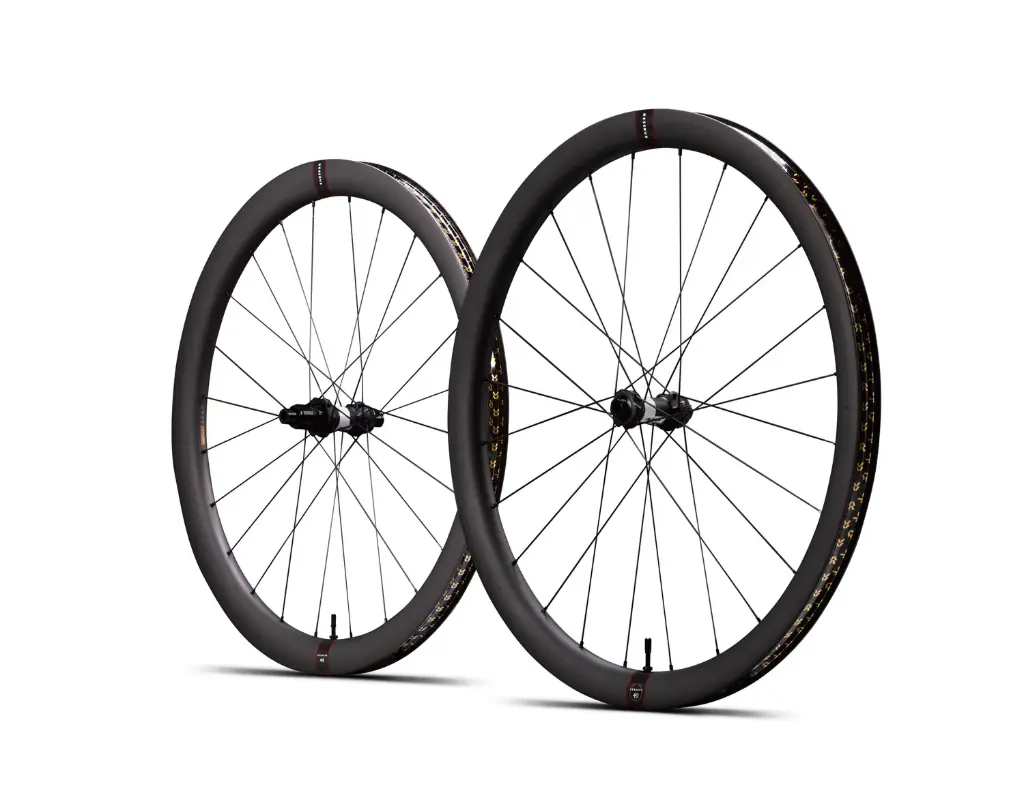 Set Ruote Reserve 700c 40/44 Carbon SP DT350 XDr CL